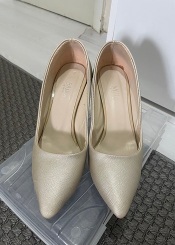 Bej Kadın Stiletto Topuklu Düğün Ayakkabısı