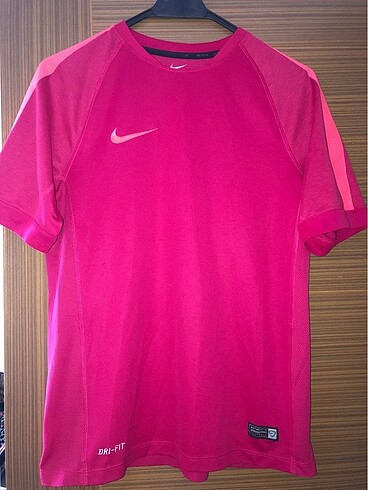 Nike Tişört