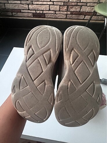 28 Beden Skechers ayakkabı