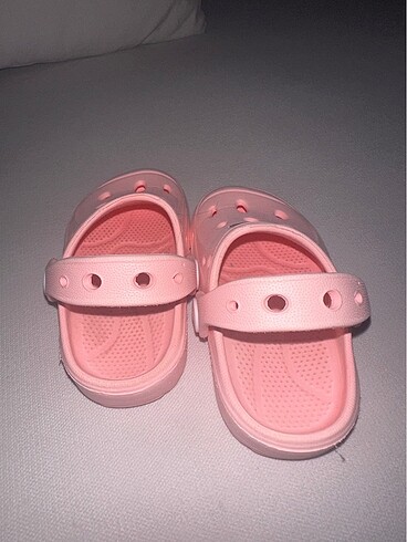 22 Beden Crocs