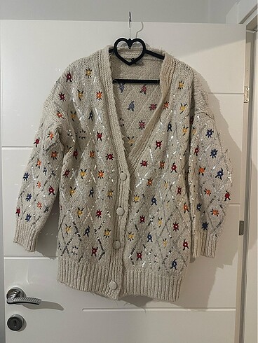 Diğer Zara model çiçek işlemeli incili hırka