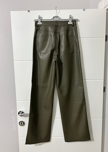 Stradivarius Haki Deri Kadın Pantolon - Görsel 7