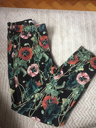 Pantalon çiçekli h&m