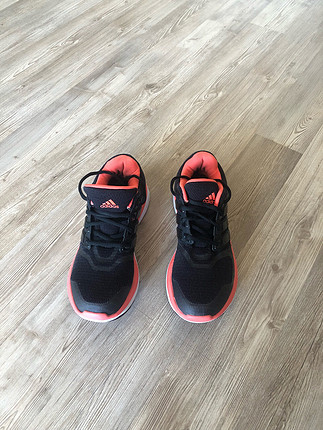 38 Beden Adidas spor ayakkabı