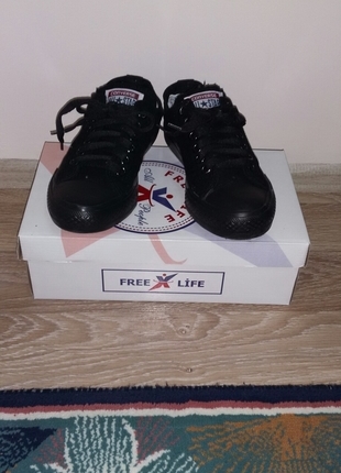 tertemiz siyah Converse