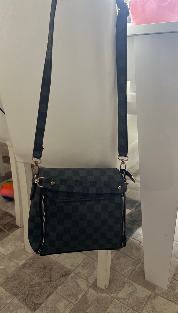 Siyah Kareli Tokalı Kadın Deri Çanta - Görsel 2