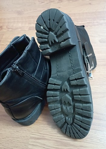 Kadın Siyah Deri Tokalı Goth Botlar - Görsel 6