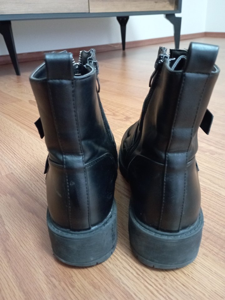 Kadın Siyah Deri Tokalı Goth Botlar - Görsel 5