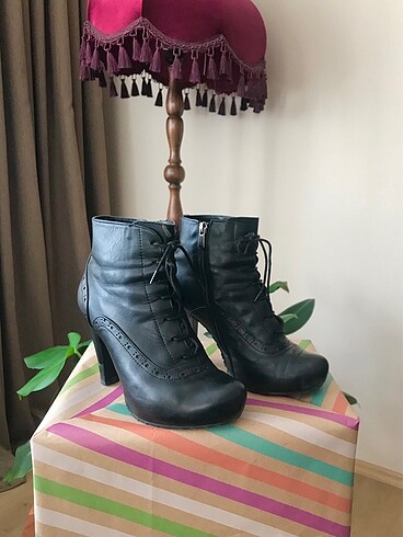 PLATFORM TOPUK BOOTIE