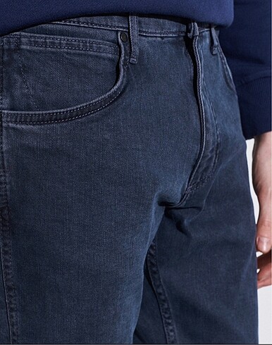 31 Beden WRANGLER GREENSBORO ERKEK DENIM PANTOLON