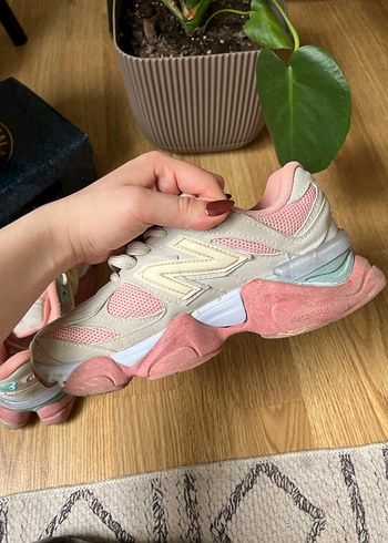 New Balance Pembe Bağcıklı Kadın Spor Ayakkabı - Görsel 5