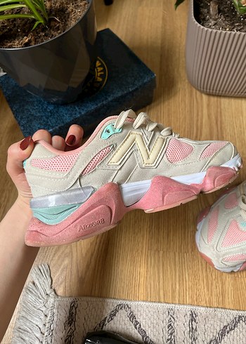 New Balance Pembe Bağcıklı Kadın Spor Ayakkabı - Görsel 4