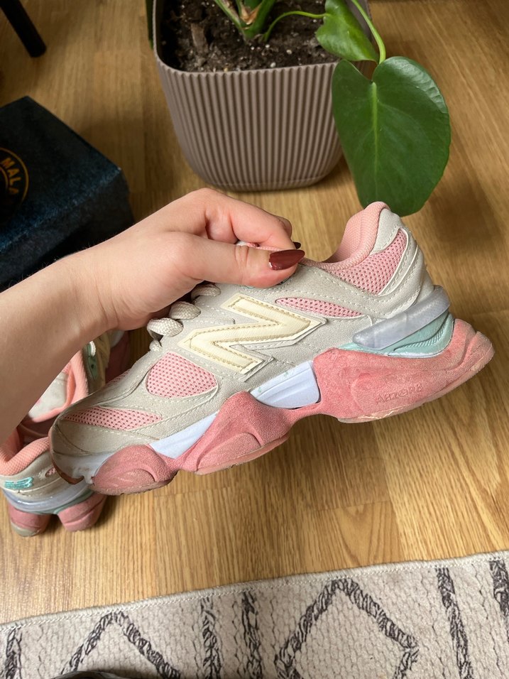 New Balance Pembe Bağcıklı Kadın Spor Ayakkabı - Görsel 5