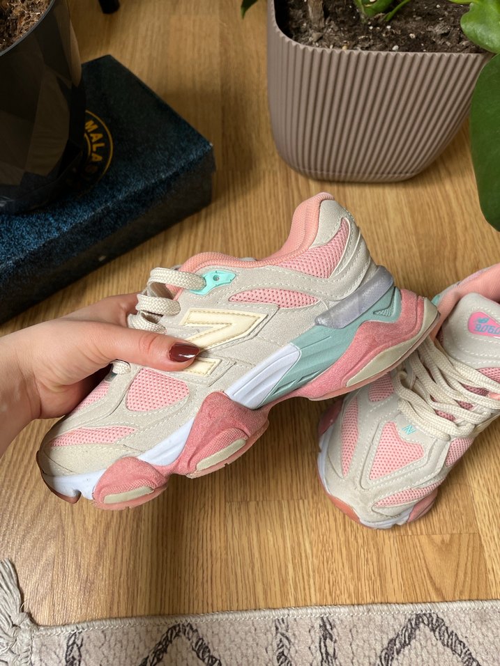 New Balance Pembe Bağcıklı Kadın Spor Ayakkabı - Görsel 2