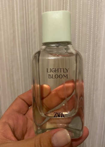 Zara Lightly Bloom Kadın Parfümü