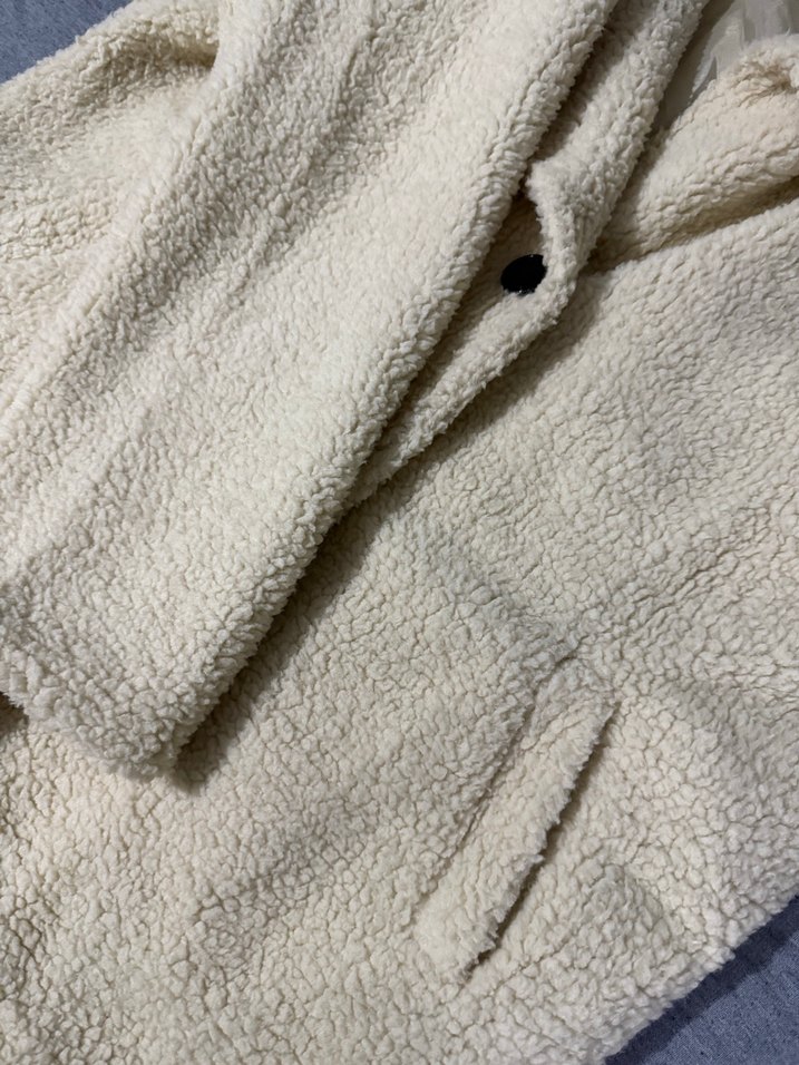 Düğmeli Beyaz Midi Kadın Kaban - Görsel 4