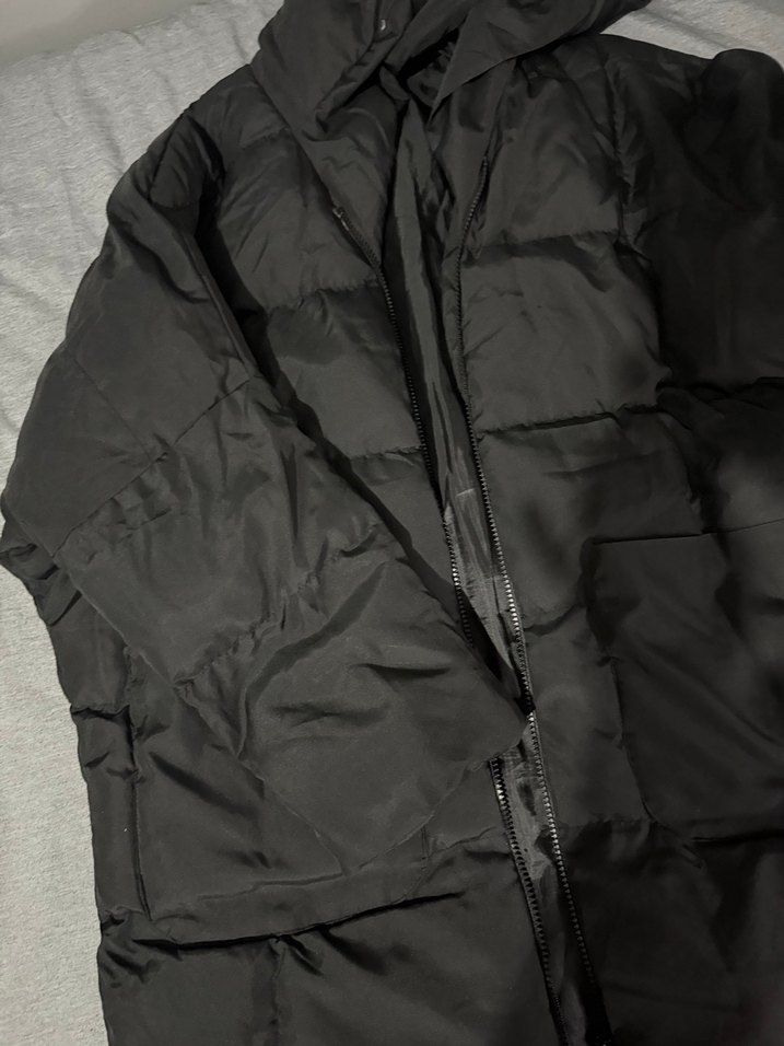 Siyah Fermuarlı Kadın Midi Kaban - Görsel 4