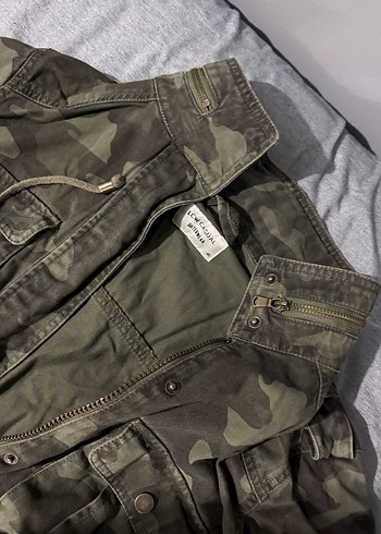 Kadın Kamuflaj Fermuarlı Midi Ceket - Görsel 3