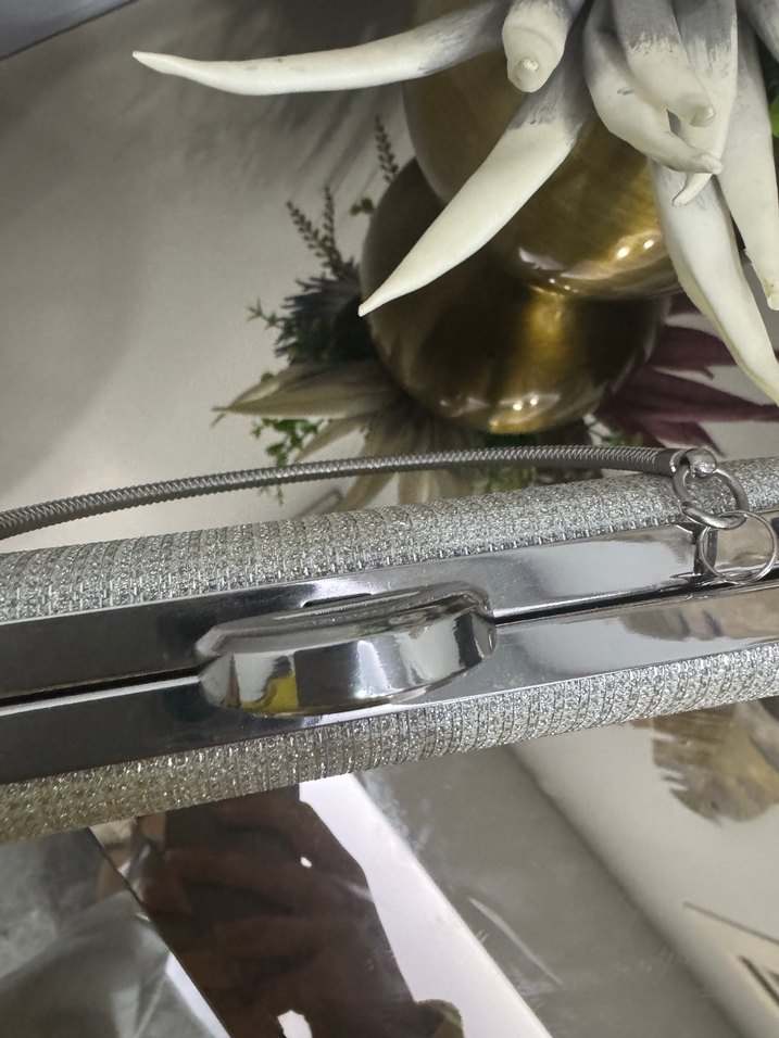 Gri Zincir Detaylı Kadın Portföy Çanta - Görsel 4