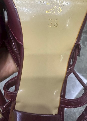 Bordo Rugan Tokalı Stiletto Kadın Ayakkabı - Görsel 3