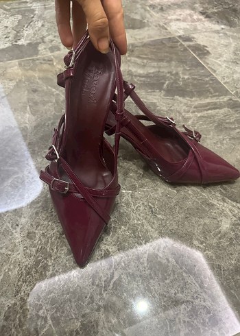 Bordo Rugan Tokalı Stiletto Kadın Ayakkabı - Görsel 2