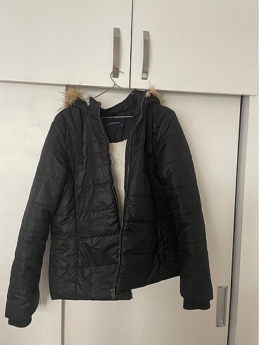 44 Beden lcw siyah şişme mont