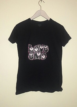 Emo tshirt