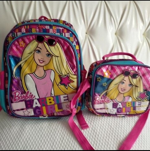 Barbie okul çantası