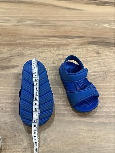 20 Beden mavi Renk Adidas sandalet