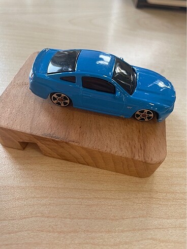  2010 Ford Mustang GT oyuncak araba
