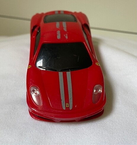 Ferrar oyuncak araba