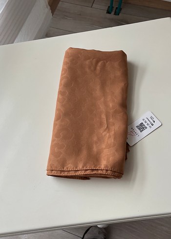 Kadın Parlak Kahverengi Drapeli Şal - Görsel 6