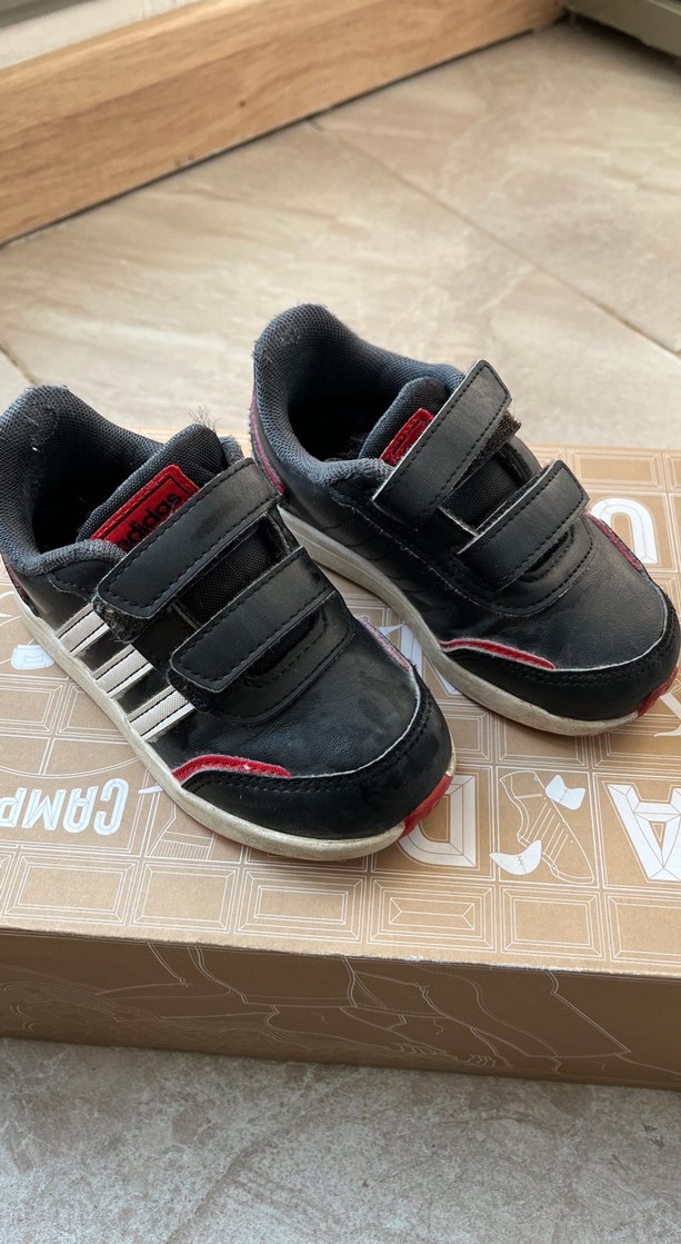 Erkek Çocuk Siyah Cırtlı Spor Ayakkabı - Görsel 2