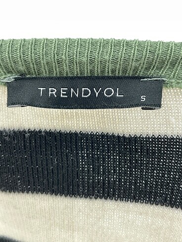 s Beden çeşitli Renk Trendyol & Milla Kazak / Triko %70 İndirimli.