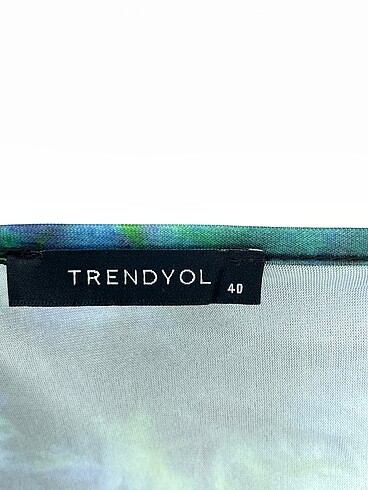 40 Beden çeşitli Renk Trendyol & Milla Kısa Elbise %70 İndirimli.