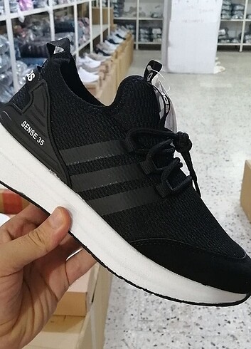 Adidas spor ayakkabi 