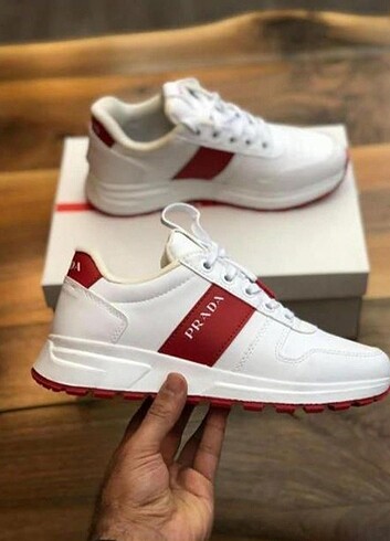 prada spor ayakkabı 