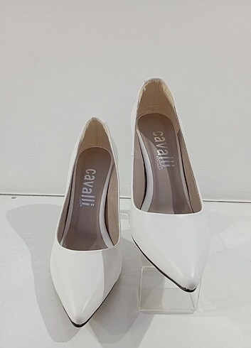Just Cavalli Beyaz topuklu ayakkabı 