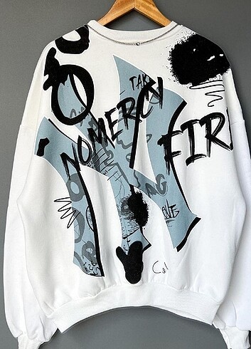 Oversize unisex sweatshirt 