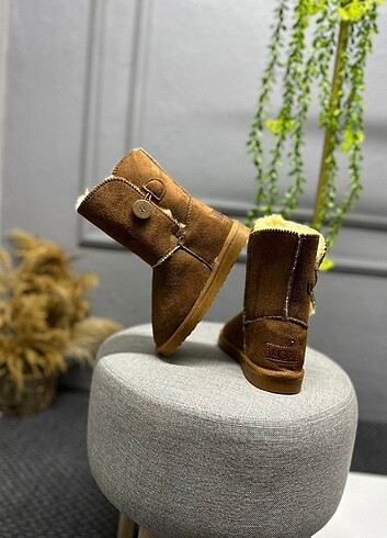 Ugg uzun  bot 