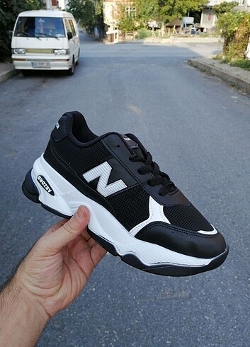 38 Beden siyah Renk Newbalance Siyah Bayan spor ayakkabı 