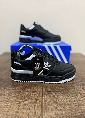 Adidas Adidas Bayan spor ayakkabı 