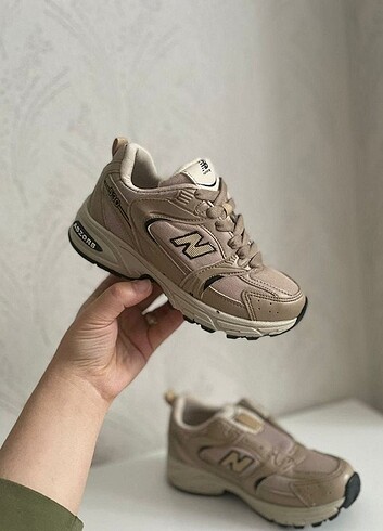 35 Beden Newbalance 530 kız çocuk spor ayakkabı