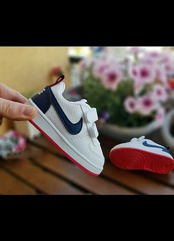 26 Beden Nike court erkek çocuk spor ayakkabı