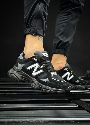 NEW BALANCE 9060 Erkek Spor Ayakkabı 