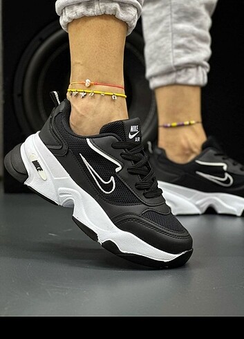 Nike Nike Bayan spor ayakkabı