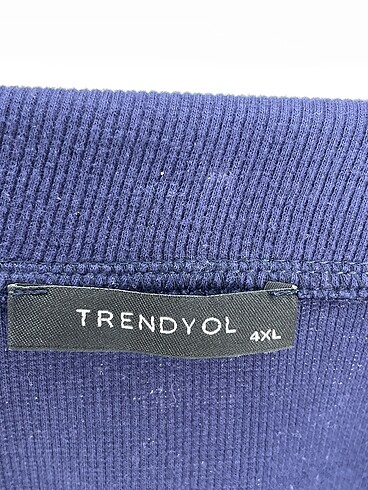 universal Beden lacivert Renk Trendyol & Milla T-shirt %70 İndirimli.