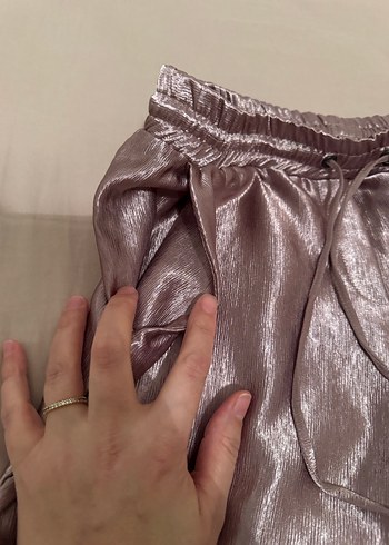Kadın Parlak Pantolon - Görsel 3