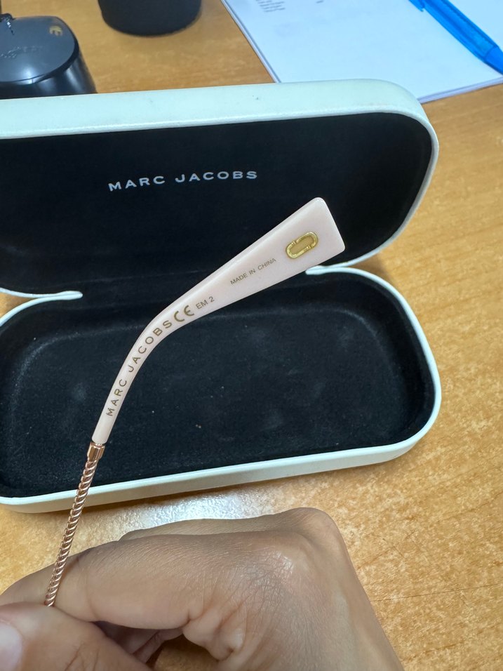 Marc Jacobs Pembe Parlak Kadın Gözlüğü - Görsel 5