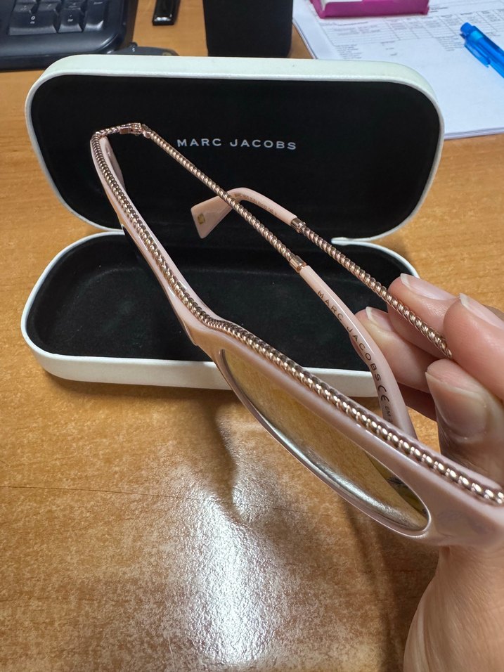 Marc Jacobs Pembe Parlak Kadın Gözlüğü - Görsel 3